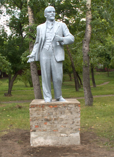 Памятник Ленину в Бийске