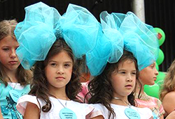 Парад близнецов в Барнауле 2014